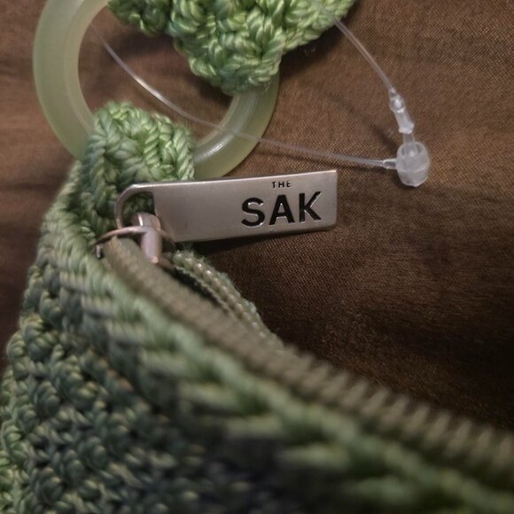 THE SAK Original Women's crochet Purse Handbag Green Floral Like New! - Picture 2 of 8